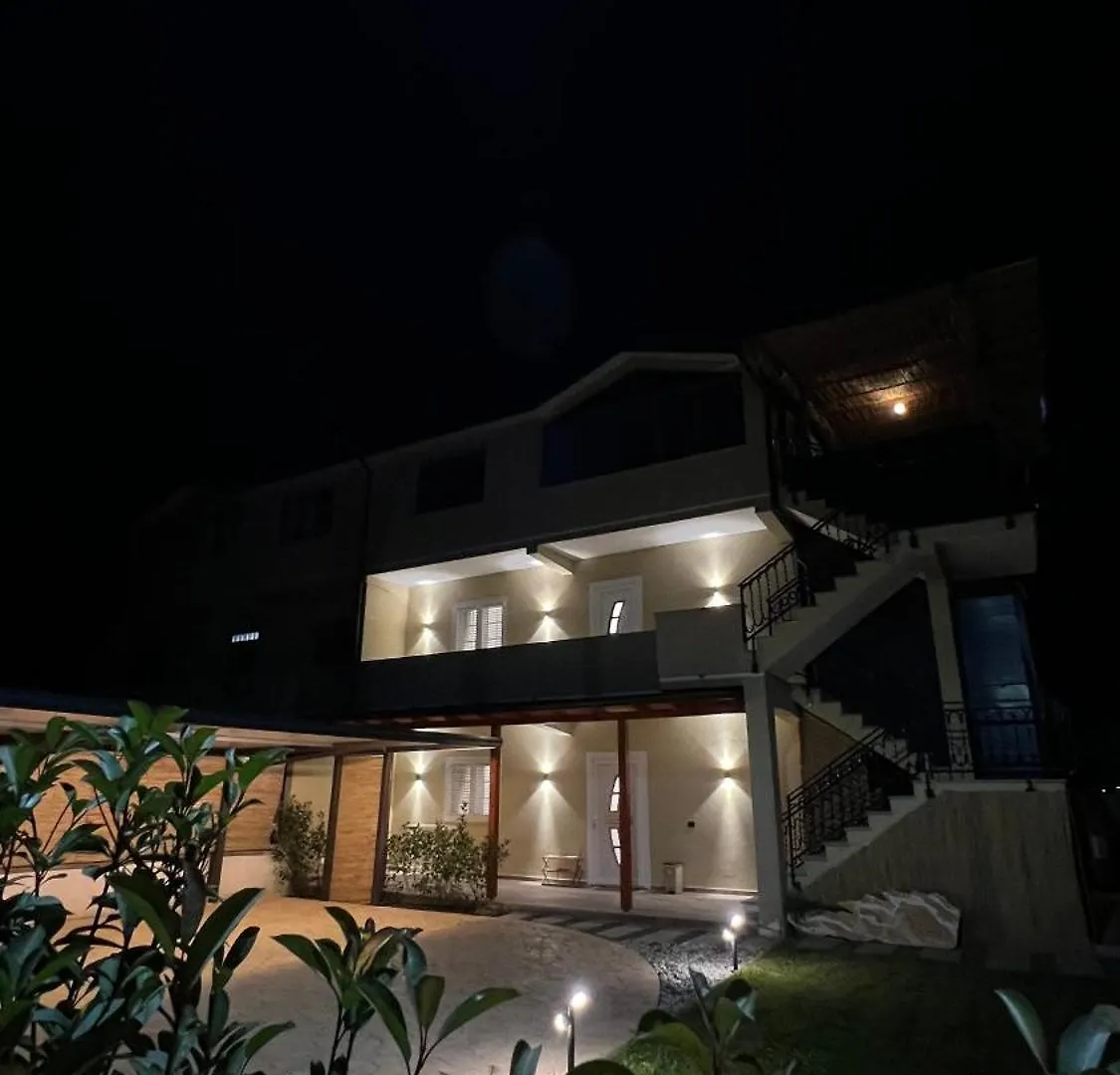 Lidova Apartments Hamallaj